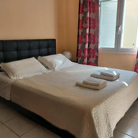 Menecrates Corfu Town Apartamento